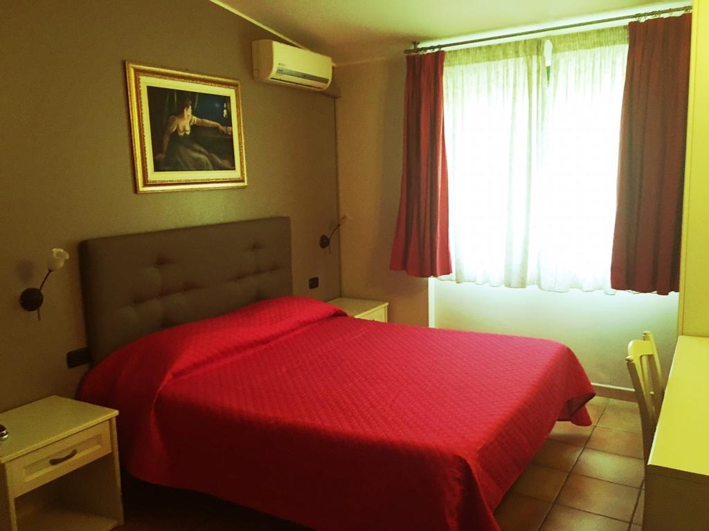 La Dimora Di Federico Bed & Breakfast Altamura Exterior photo