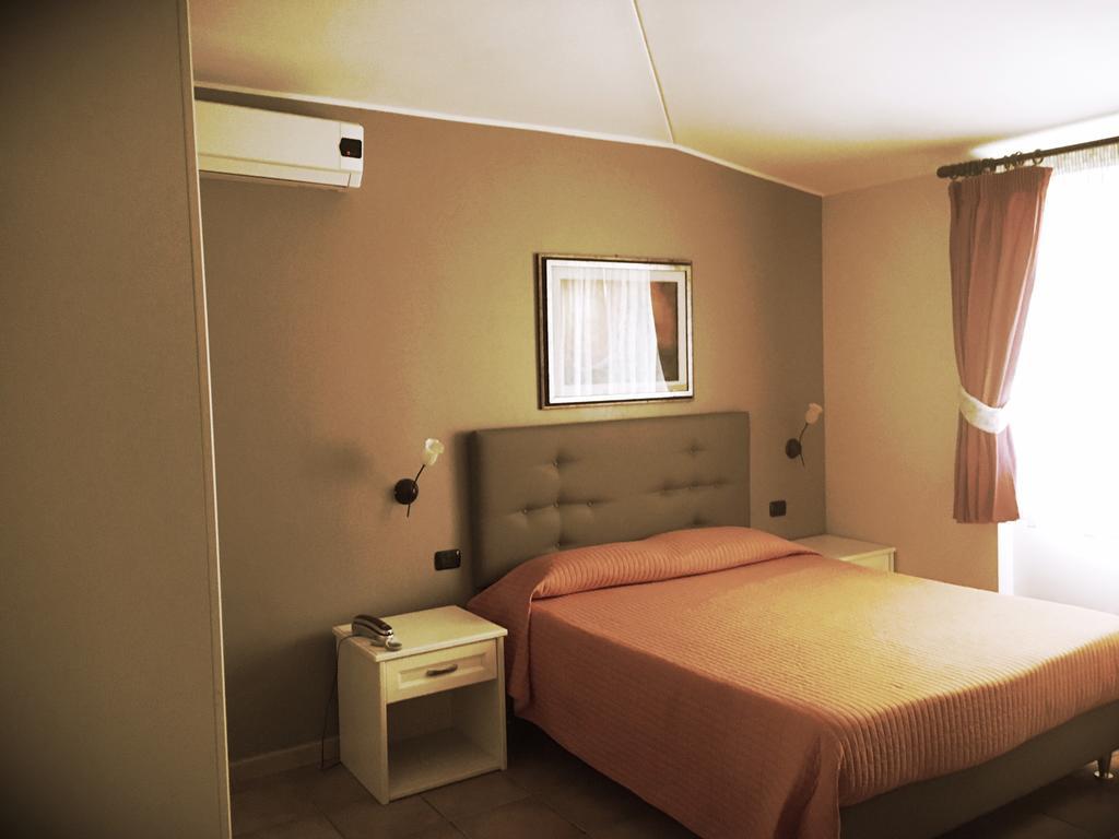 La Dimora Di Federico Bed & Breakfast Altamura Exterior photo